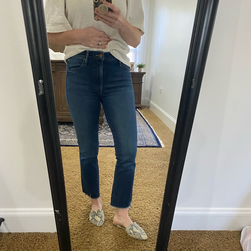Mother Crop Step Fray Jeans